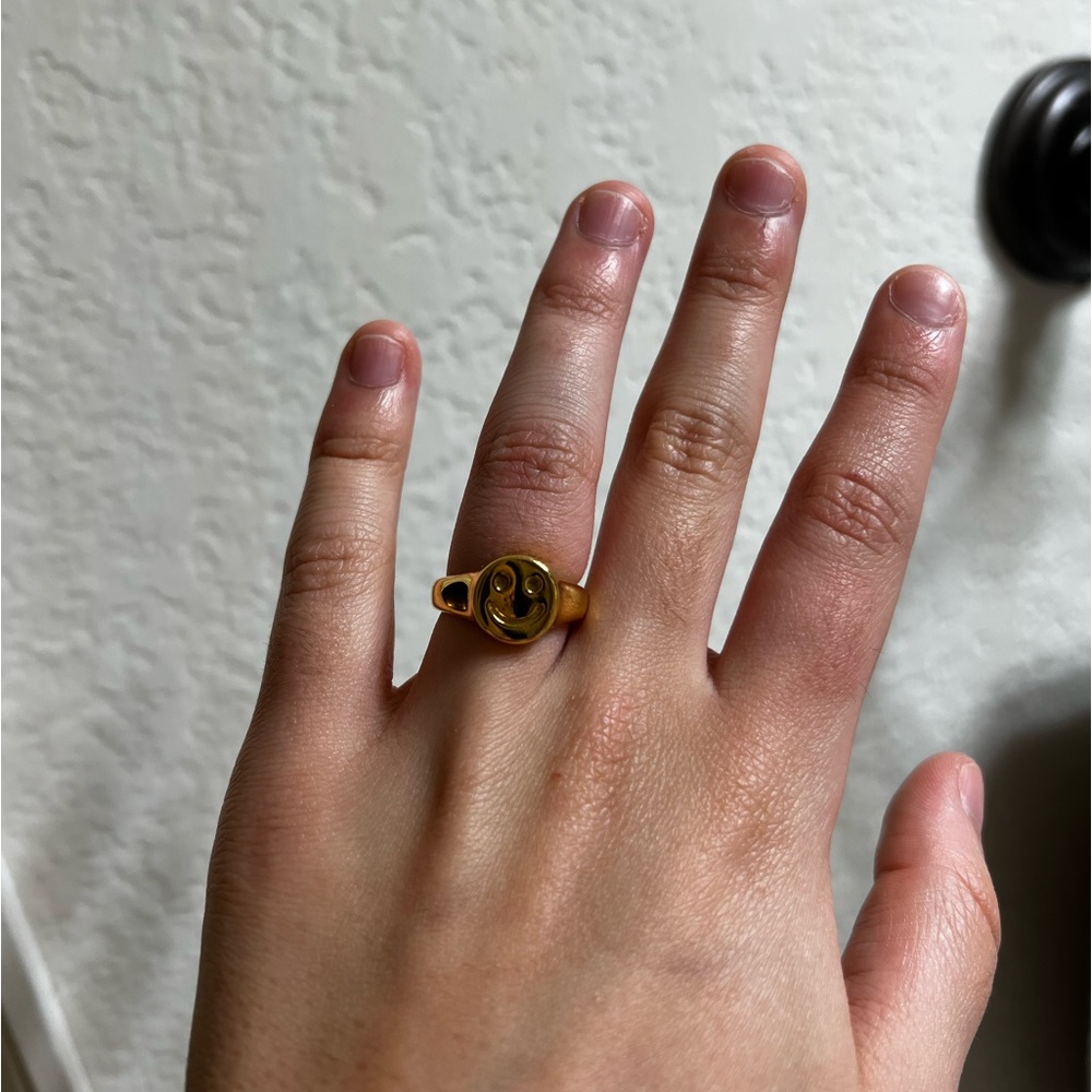 Gold chunky Smiley face ring
